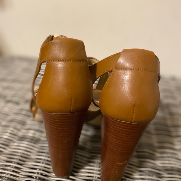 Womens Michael kors luggage leather zipper high heels - Picture 5 of 5